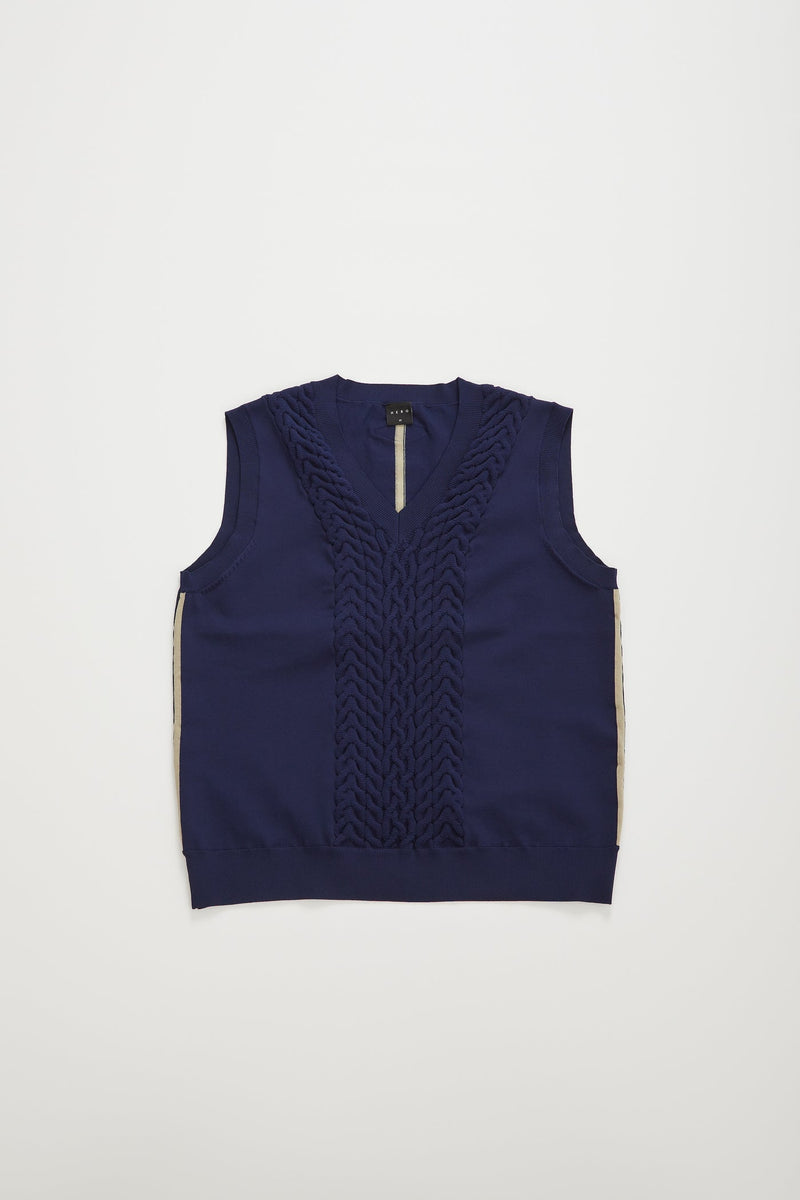 HERG1 MEN CABLE MIX KNIT VEST